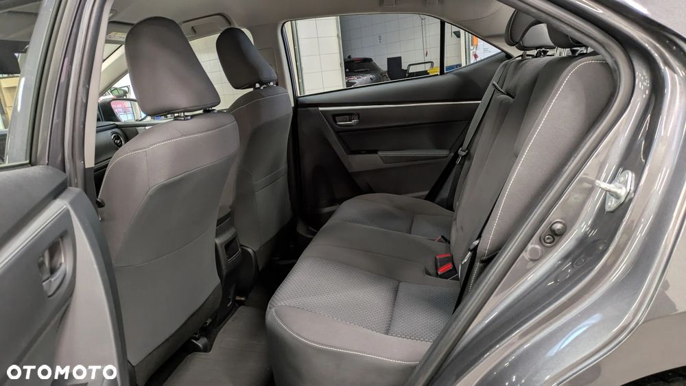 Toyota Corolla 1.6 Comfort - 11