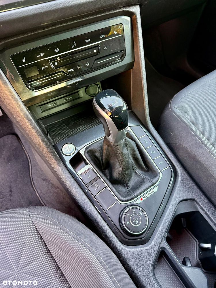 Volkswagen Tiguan - 14