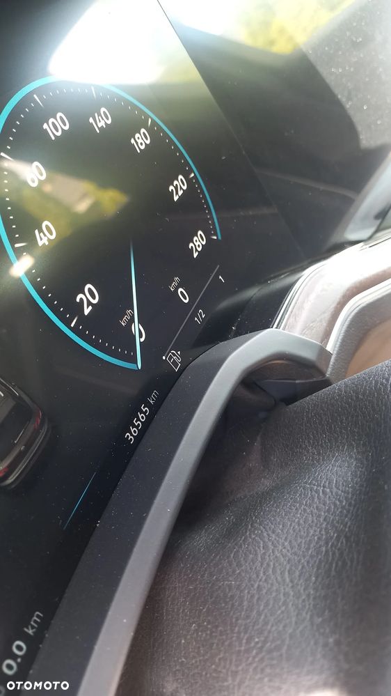 Volkswagen Touareg - 6