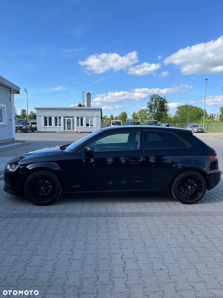 Audi A3 3-drzwiowe 1.6 TDI Attraction - 7