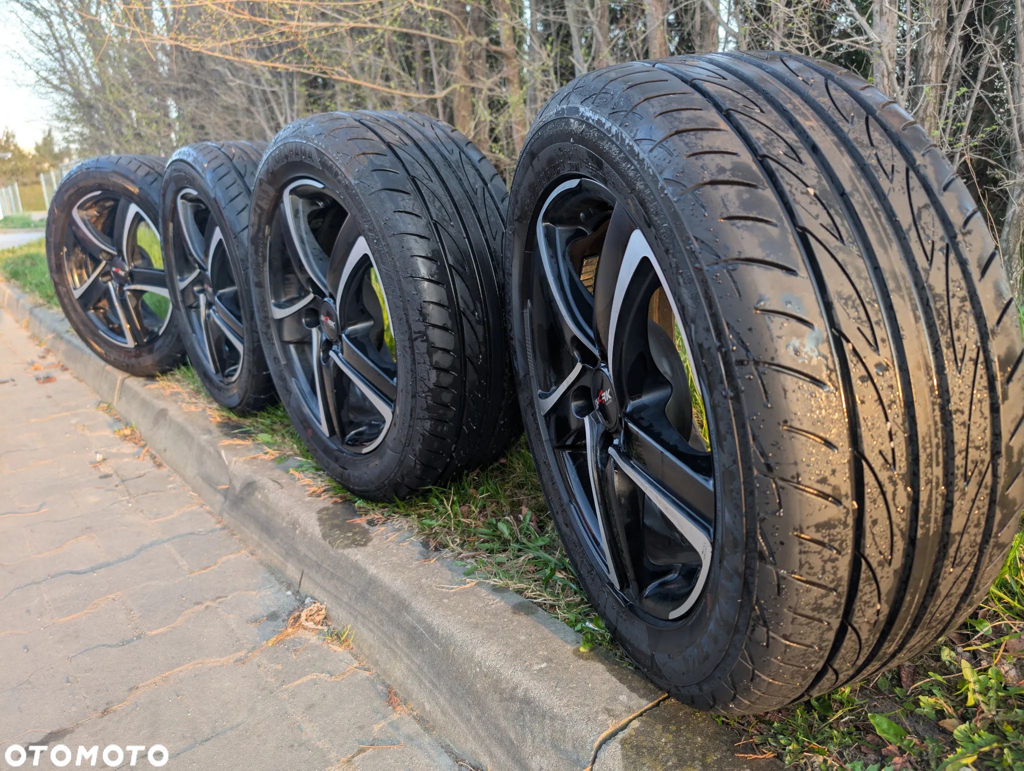 FELGI ALUTEC SHARK 7Jx16H2 + OPONY YOKOHAMA V701 225/50R16 92W - 1