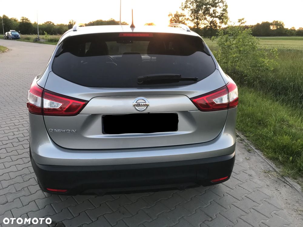 Nissan Qashqai 1.6 DCi 4x4 N-Connecta EU6 - 6