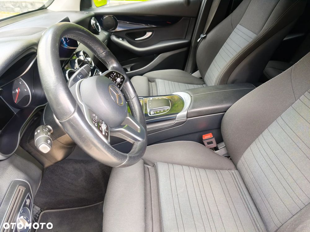 Mercedes-Benz GLC 200 d 4Matic 9G-TRONIC - 28