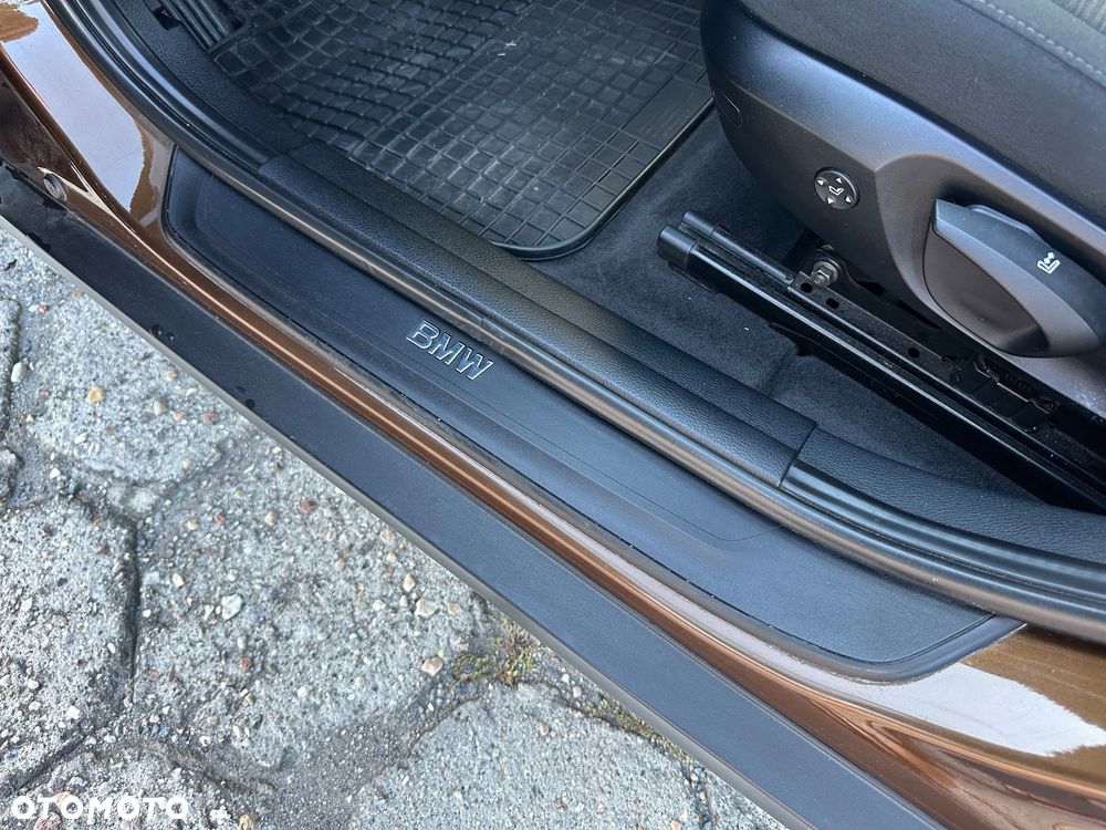 BMW X1 xDrive20d - 28