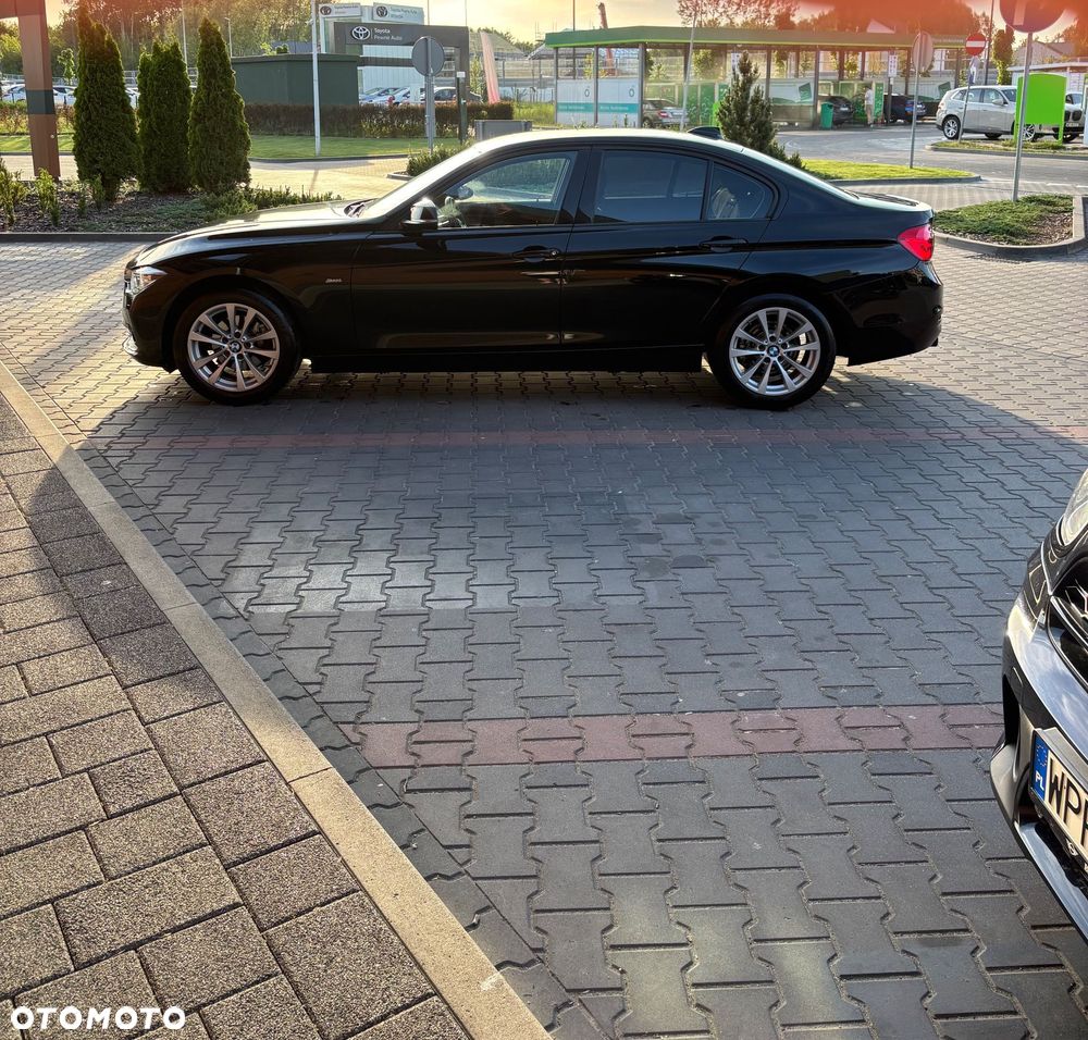 BMW Seria 3 318i Sport Line - 8