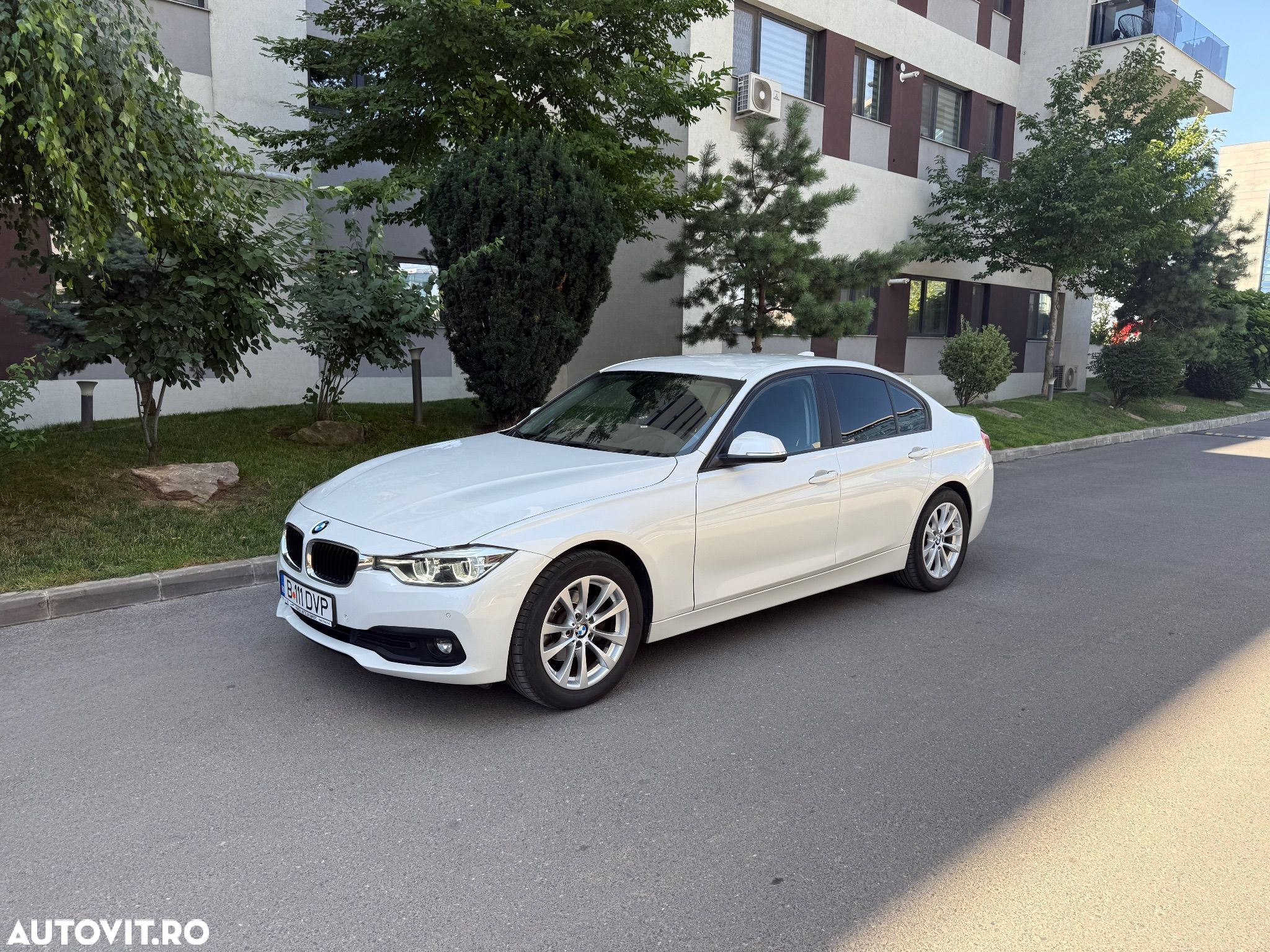 BMW Seria 3 316d Advantage - 1