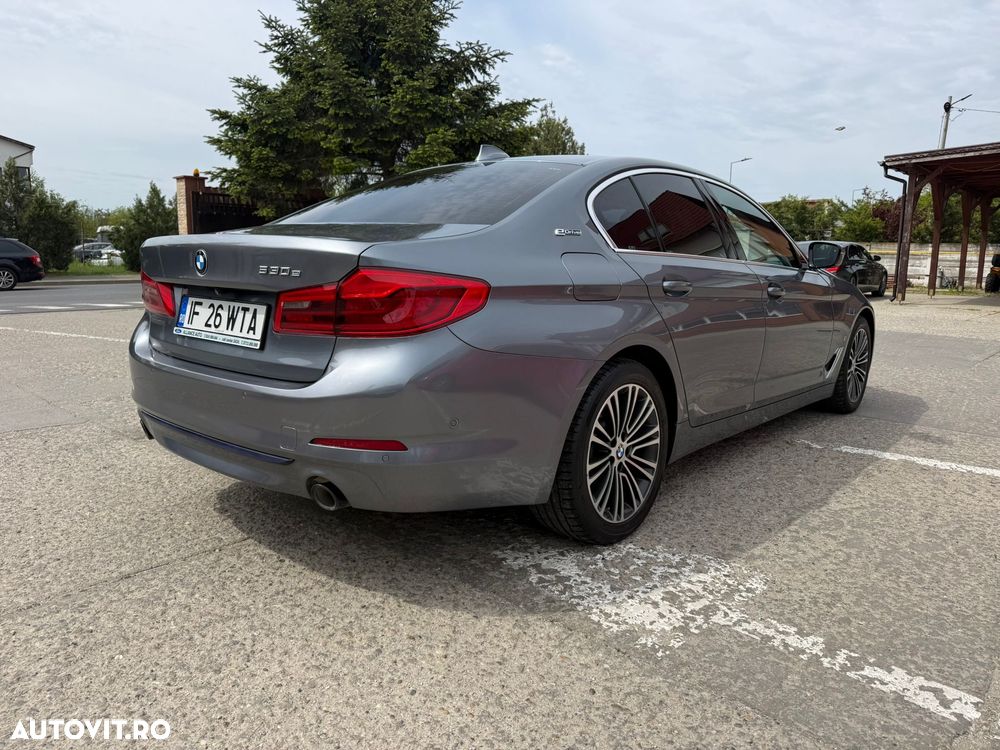 BMW Seria 5 520i AT MHEV - 4