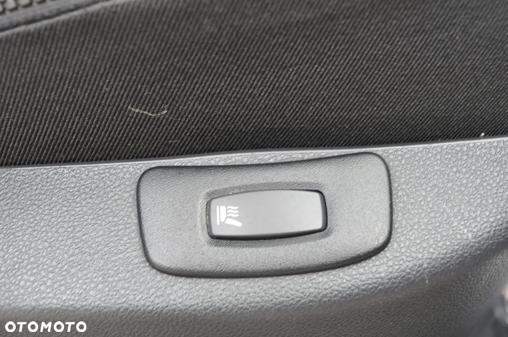 Renault Captur 1.2 TCe Intens EDC - 8