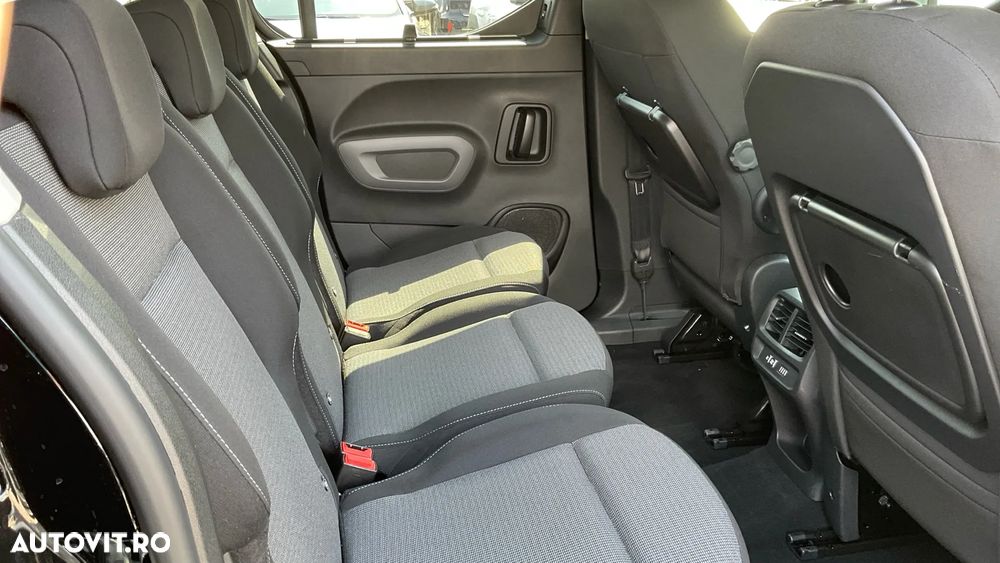 Toyota Proace 136 CP 50 kWh L2 6+1 Family+ - 8