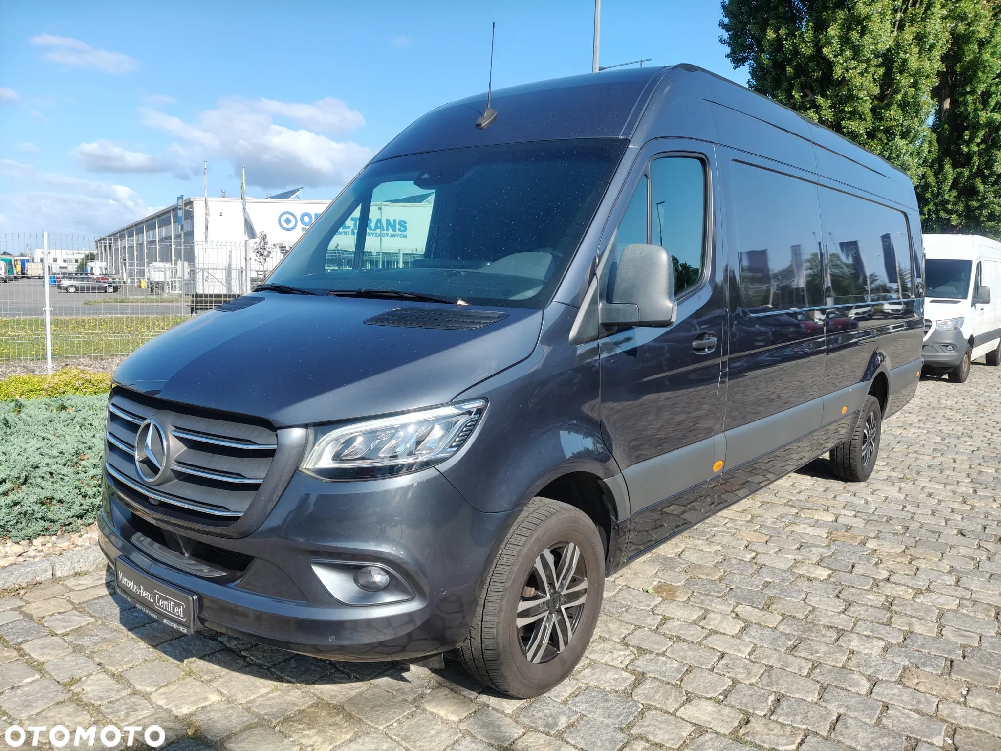 Mercedes-Benz Sprinter 319 Furgon L4H2 - 3