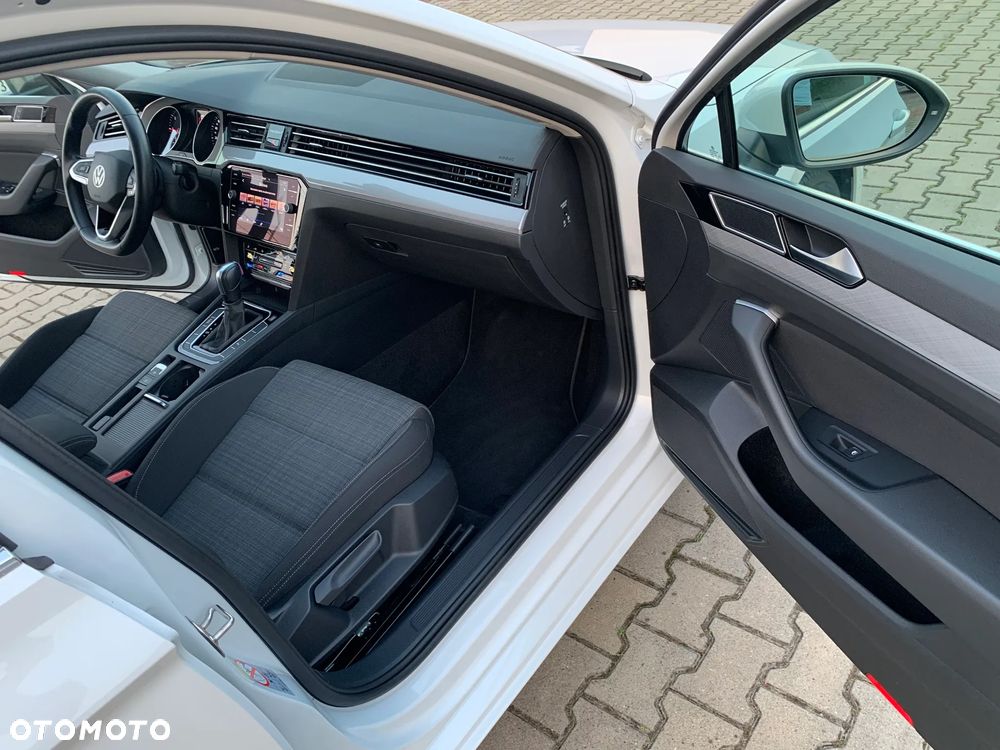 Volkswagen Passat 2.0 TDI EVO Business DSG - 21