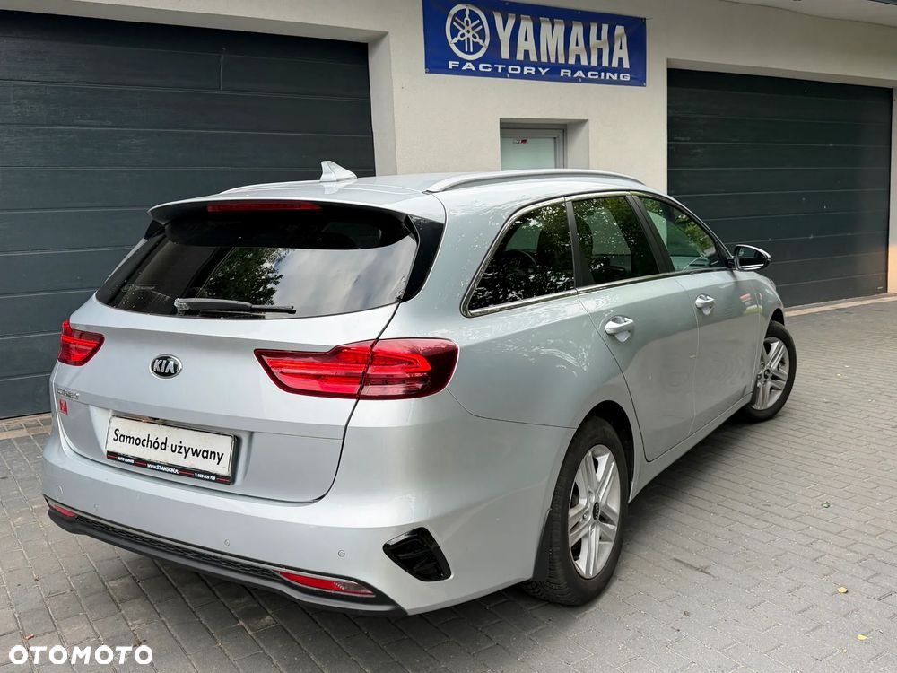 Kia Ceed 1.6 CRDi L Business Line - 16