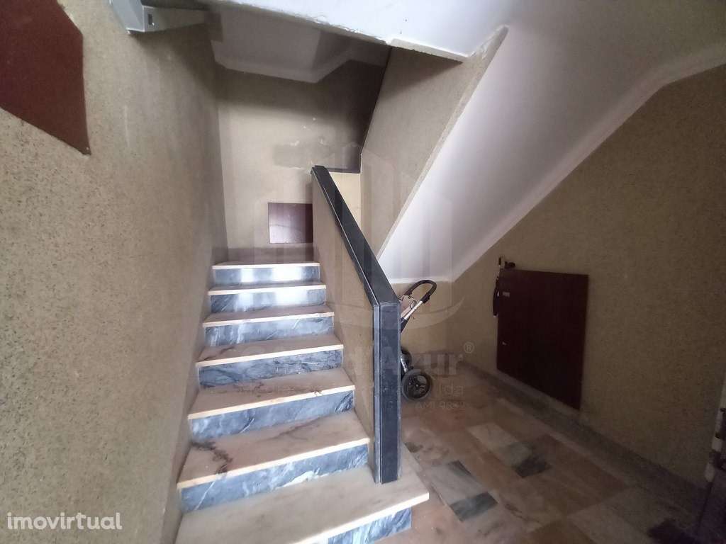 Apartamento T2 totalmente remodelado em Setúbal - Grande imagem: 3/5