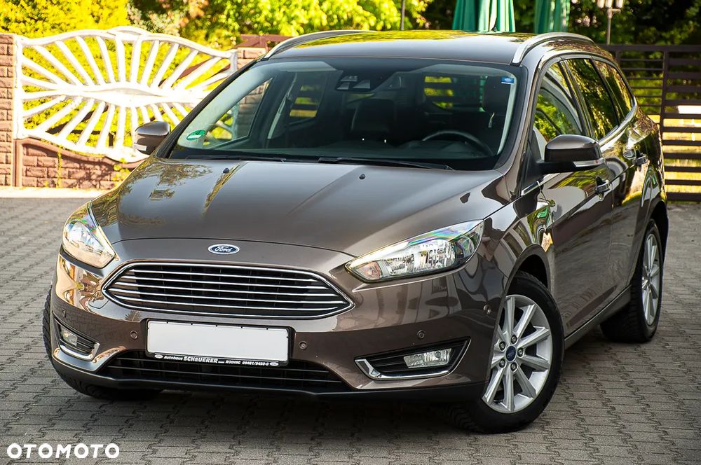 Ford Focus - 30