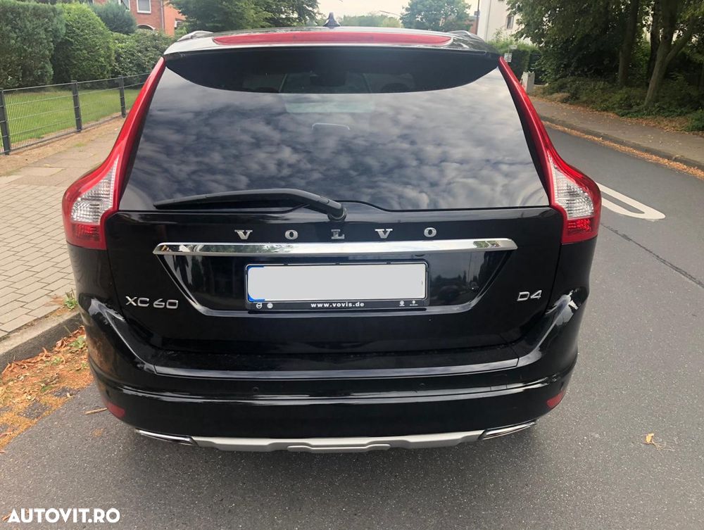 Volvo XC 60 D4 AWD Momentum - 11