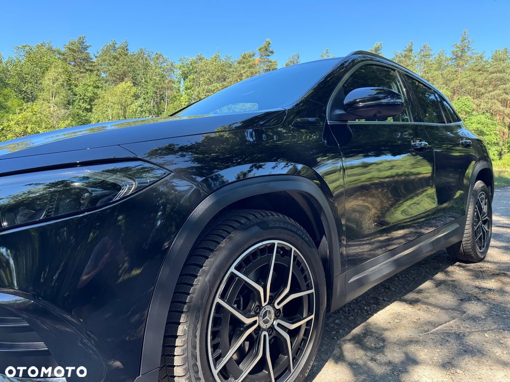 Mercedes-Benz EQA 350 66.5kWh 4-Matic AMG Line - 11