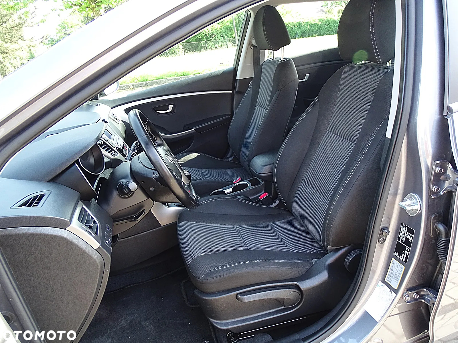 Hyundai i30 i30cw 1.6 Fifa World Cup Edition - 5