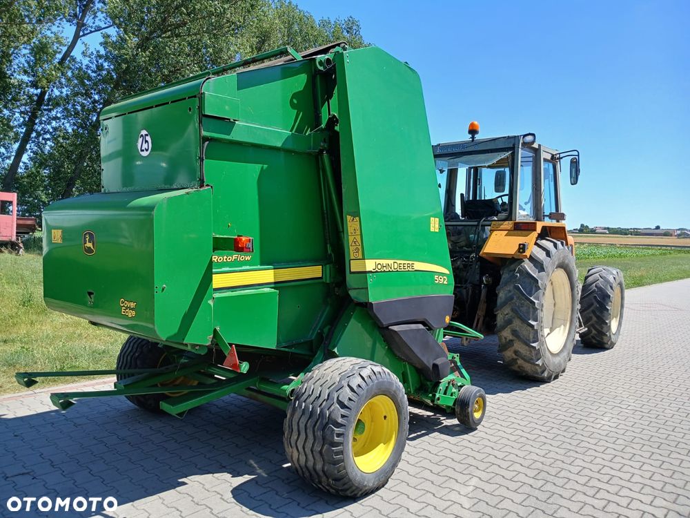 John Deere 592 - 2