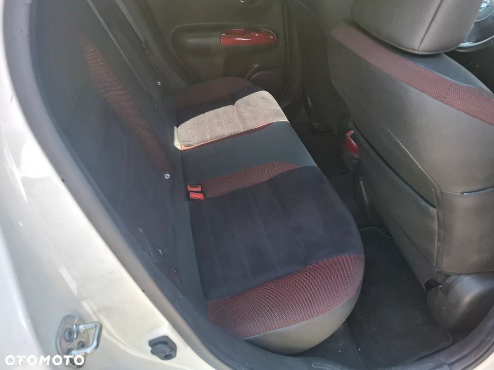 Nissan Juke 1.2 DIG-T N-Connecta EU6 - 9
