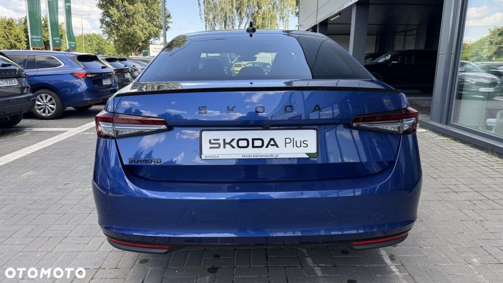 Skoda Superb 2.0 TSI Sportline DSG - 10