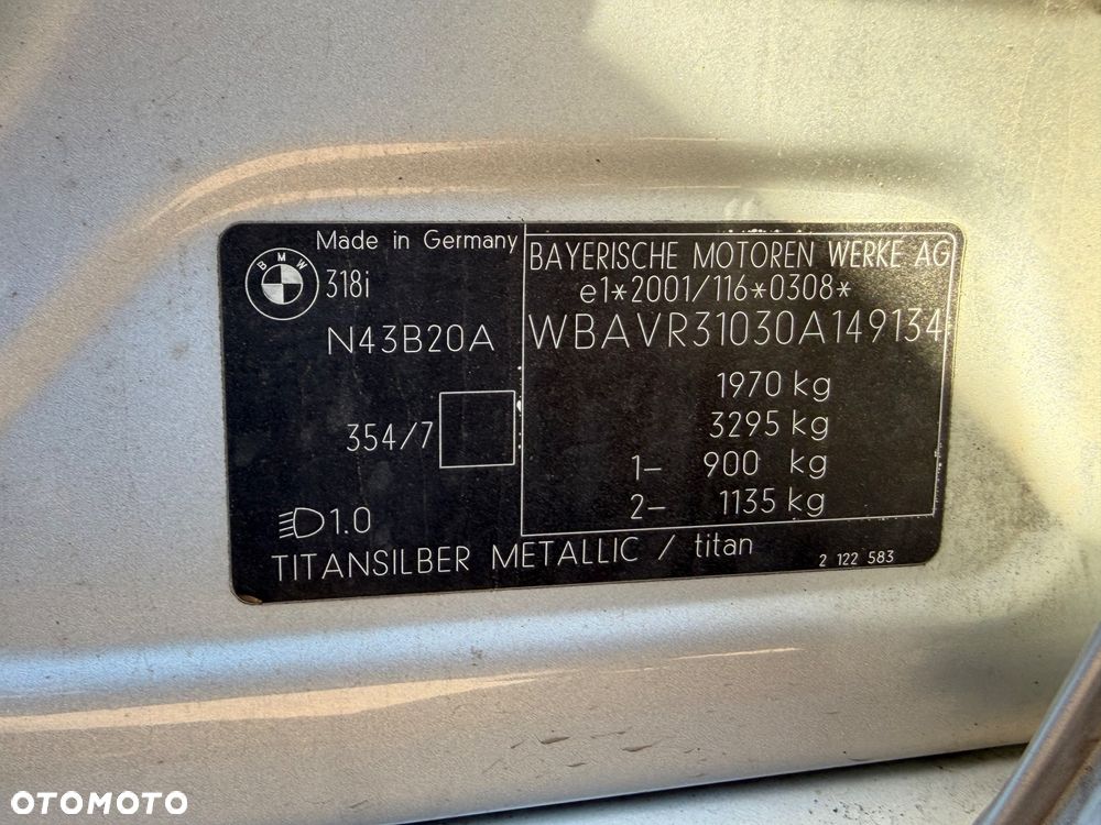 BMW Seria 3 318i - 11