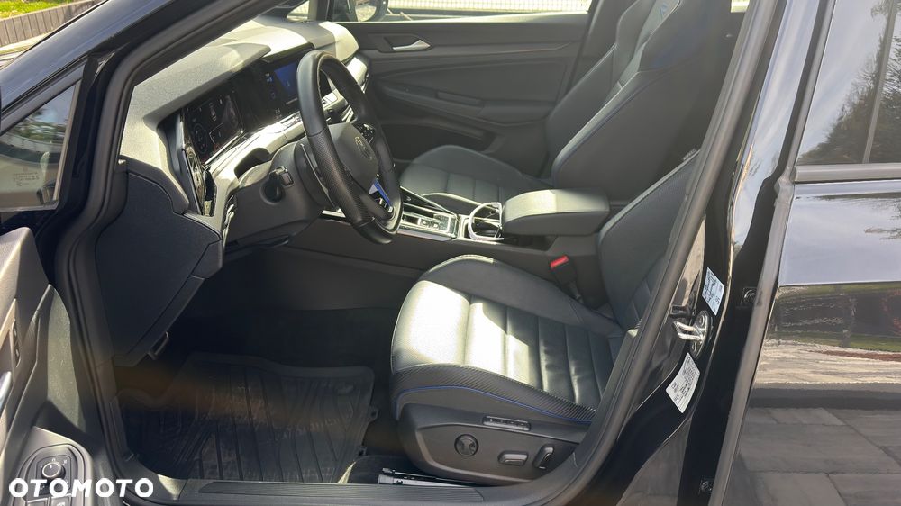 Volkswagen Golf - 29