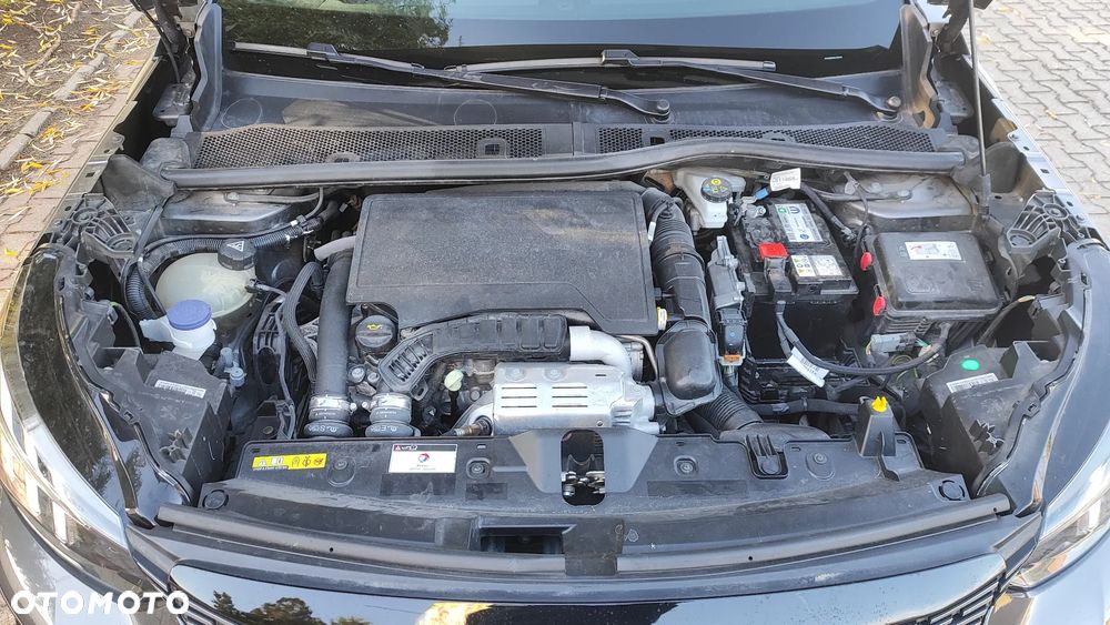 Peugeot 2008 PureTech 130 EAT8 GT - 19