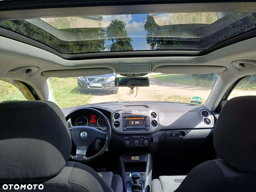 Volkswagen Tiguan - 12