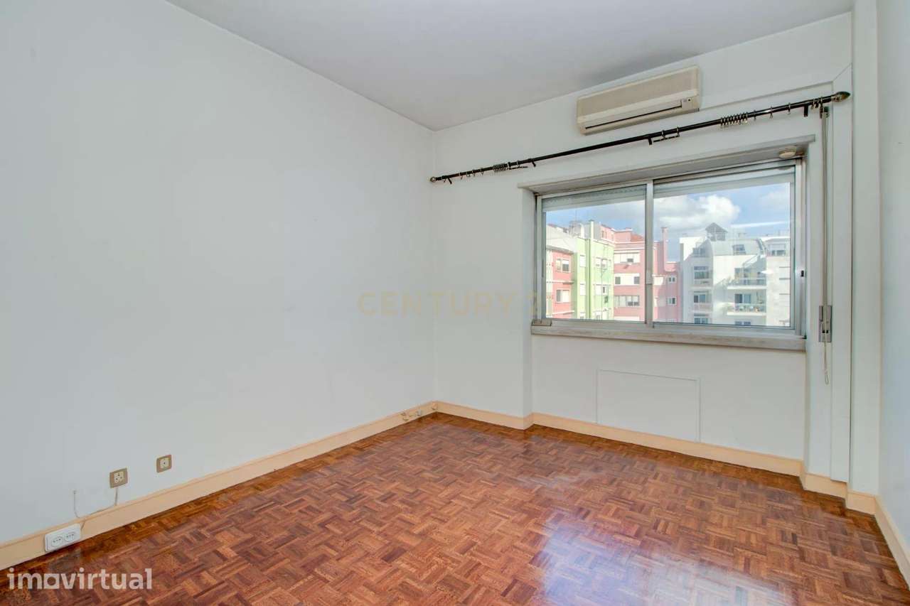 T4 com garagem Avenida da República - Lisboa - Grande imagem: 3/25