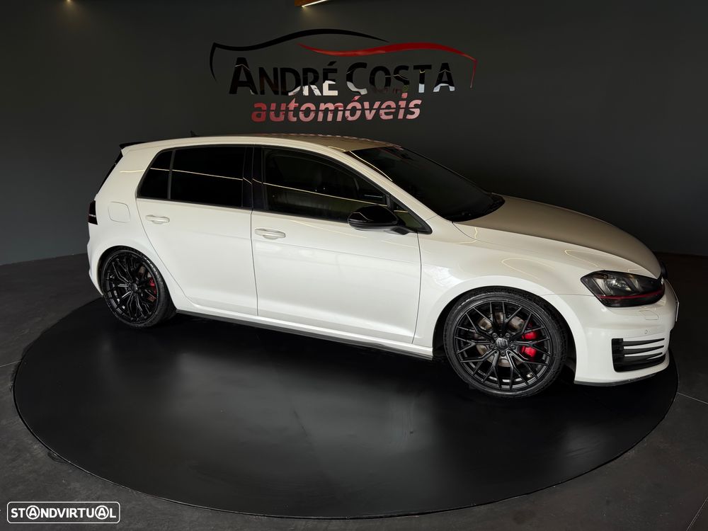 VW Golf 2.0 TSi GTi - 2
