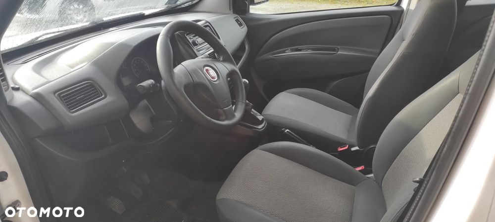 Fiat DOBLO multyat POLSKI SALON 1 WŁASCICIEL 5 OSÓB BEZWYPADKOWY - 14