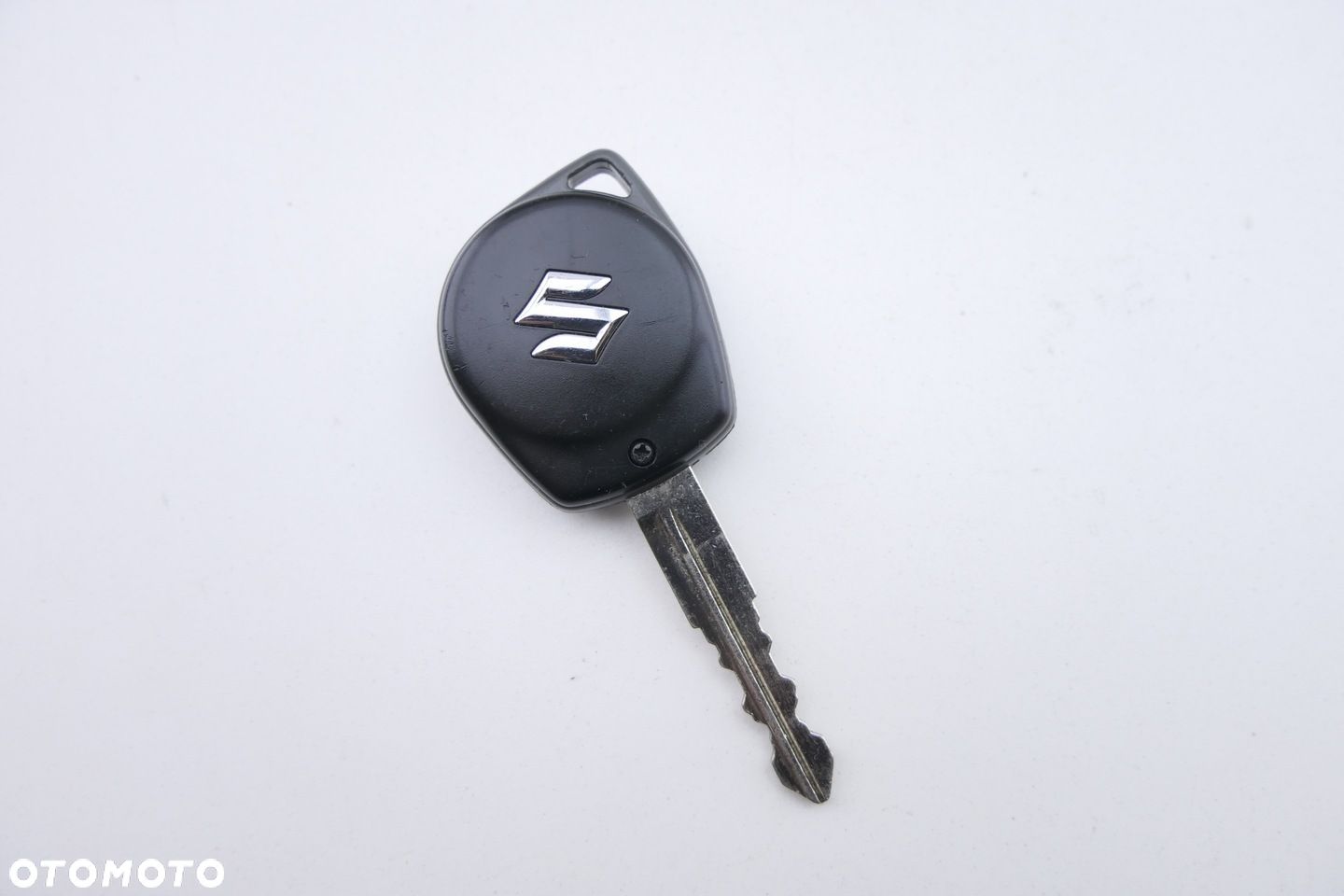 Kluczyk Pilot SUZUKI SWIFT MK6 T61M0 - 1