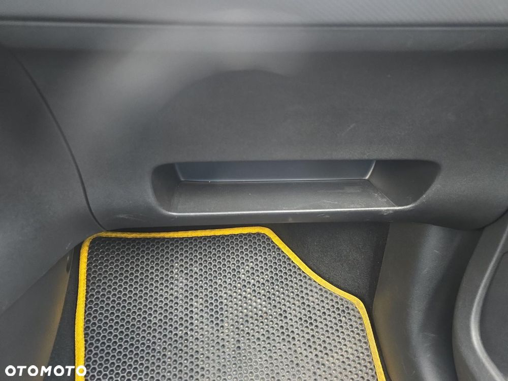 Citroën C4 Cactus 1.6 Blue HDi Feel - 23