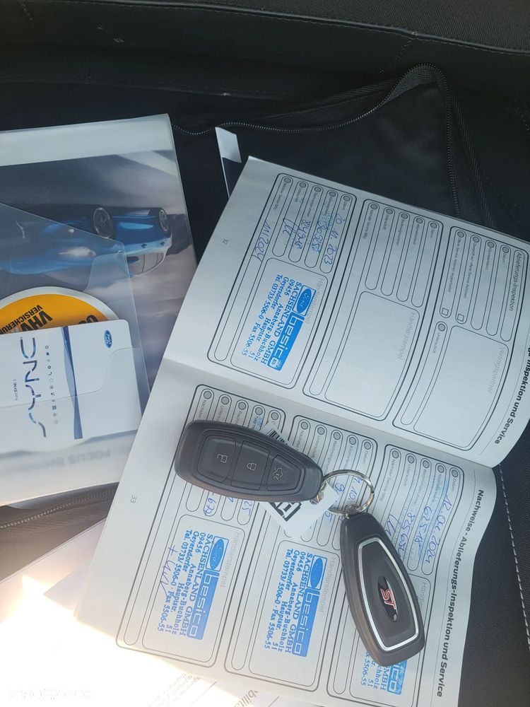 Ford Focus 2.0 EcoBlue ST - 13