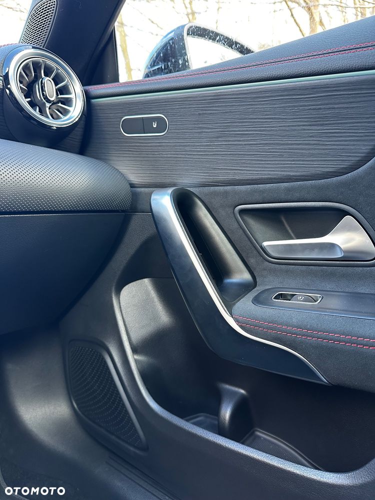Mercedes-Benz CLA 200 AMG Line 7G-DCT - 10