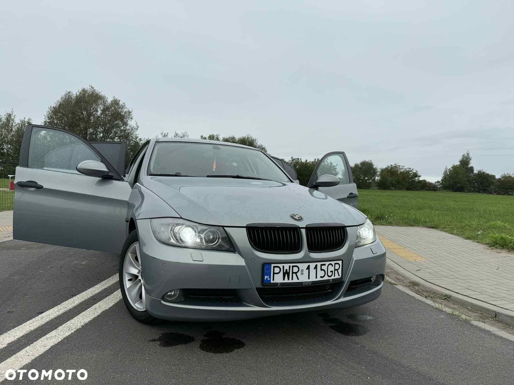 BMW Seria 3 320i - 6