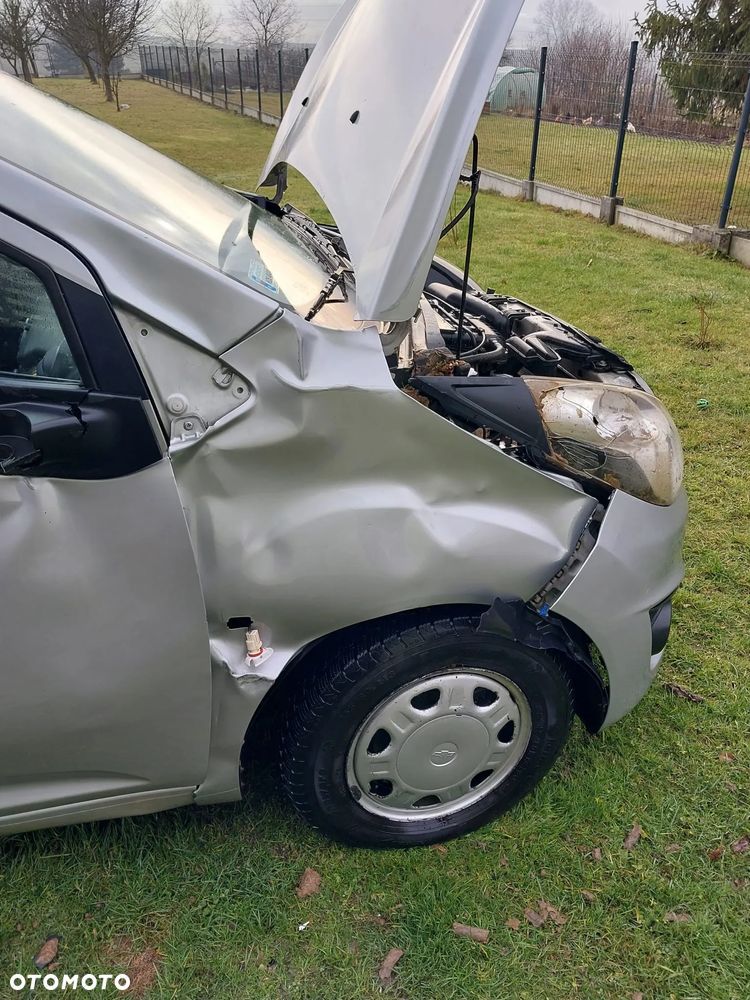 Chevrolet Spark 1.0 Base - 10