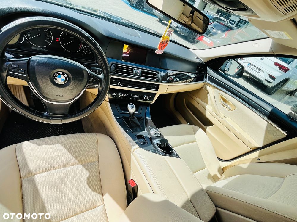 BMW Seria 5 520d - 15