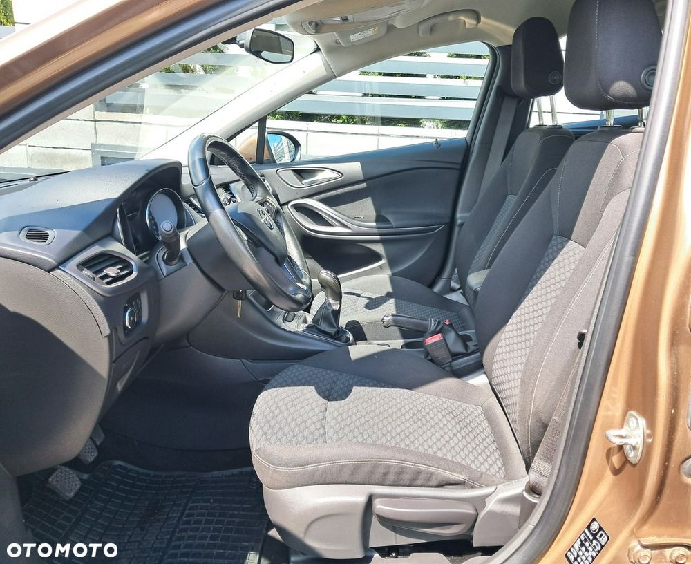 Opel Astra - 8