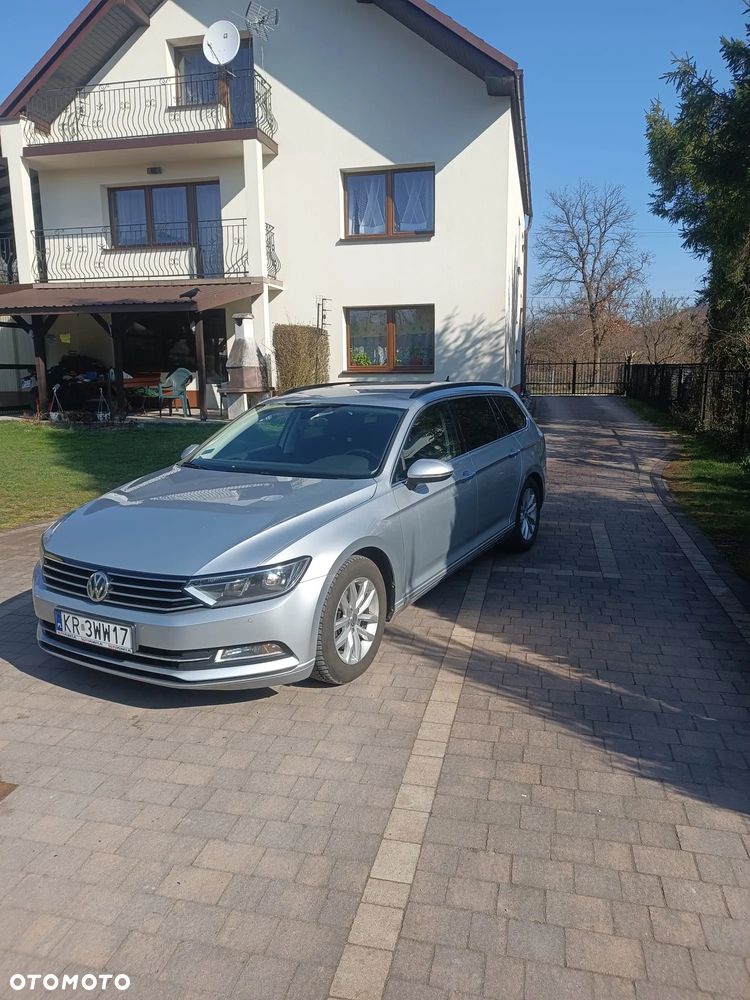 Volkswagen Passat - 2