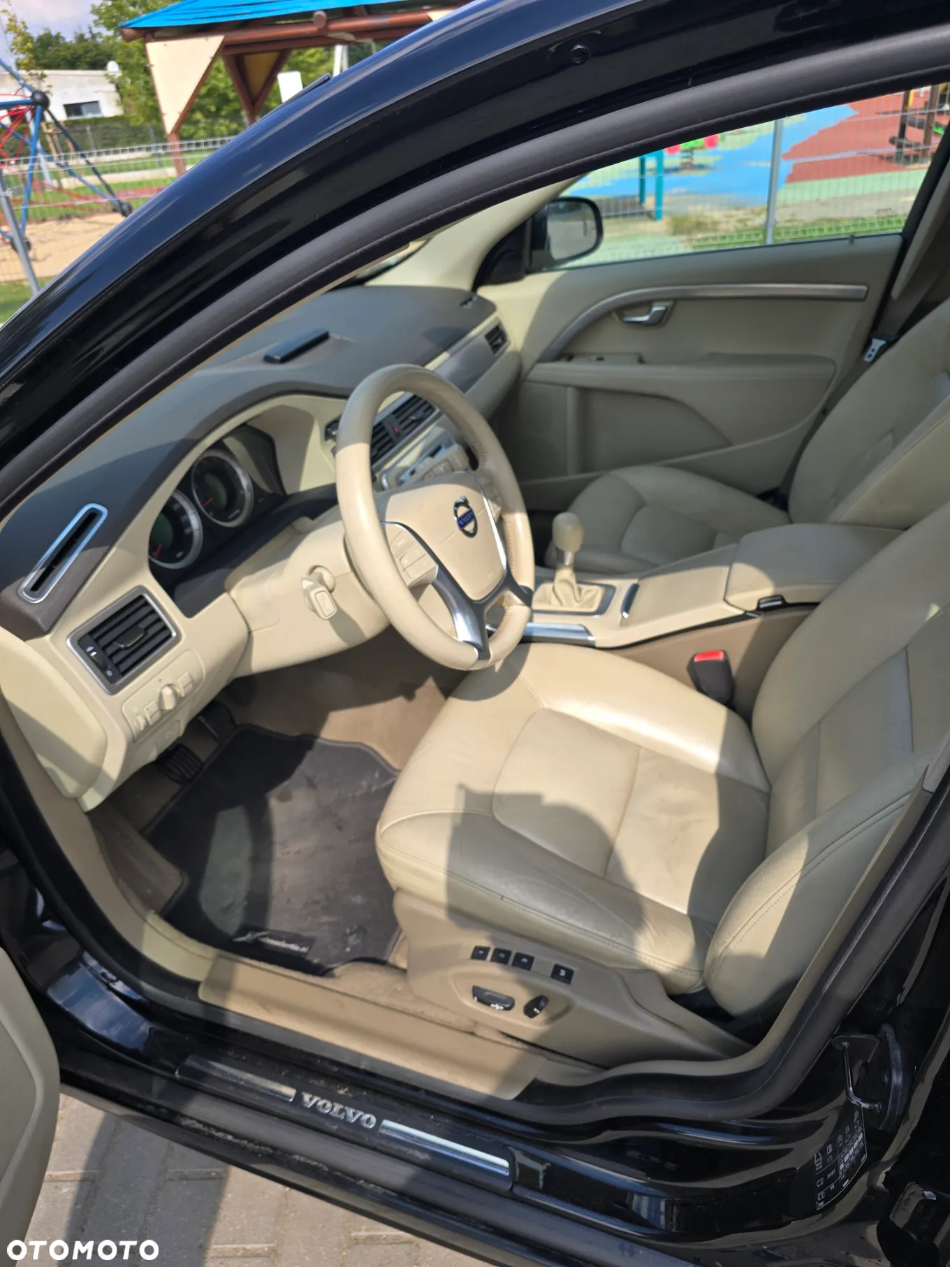 Volvo V70 2.0T Summum - 3