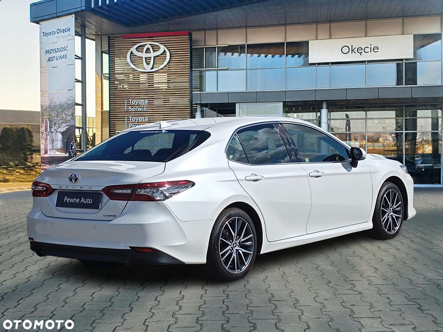Toyota Camry 2.5 Hybrid Executive CVT - 7