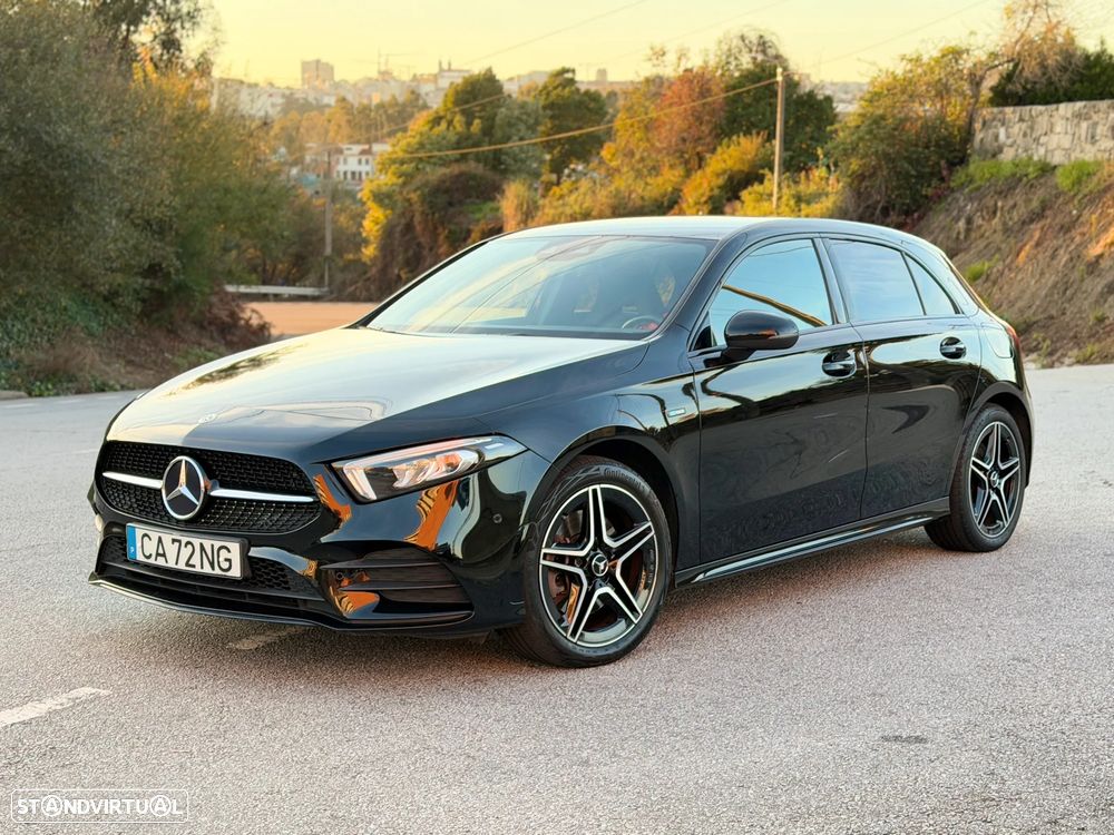 Mercedes-Benz A 250 e AMG Line - 1