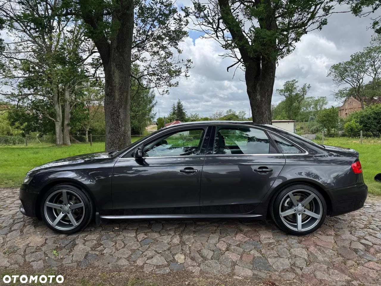 Audi A4 2.0 TDI ultra - 4