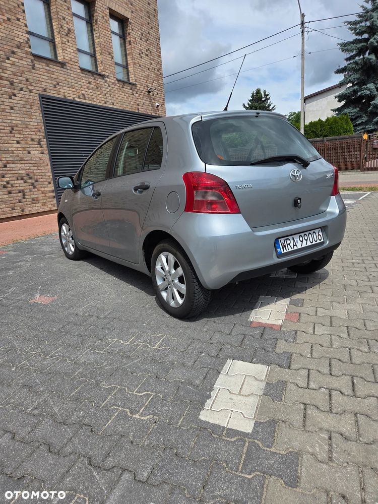 Toyota Yaris - 14