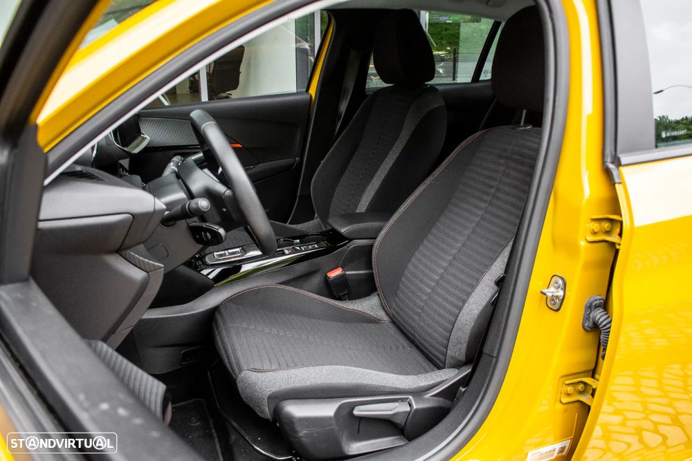 Peugeot e-208 Active Pack - 29