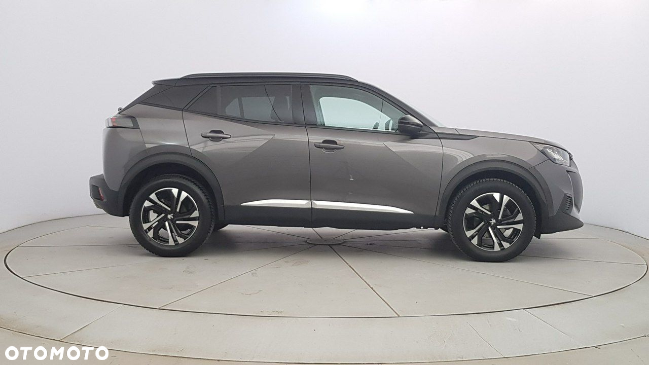 Peugeot 2008 - 8