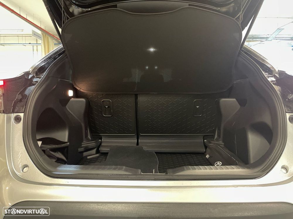 Toyota Yaris Cross 1.5 HDF Square Collection - 10