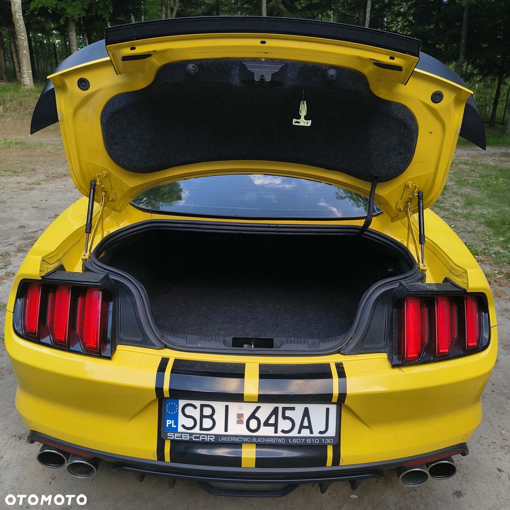 Ford Mustang - 23
