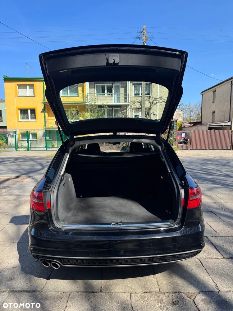 Audi A4 Avant 2.0 TDI Quattro S tronic - 27